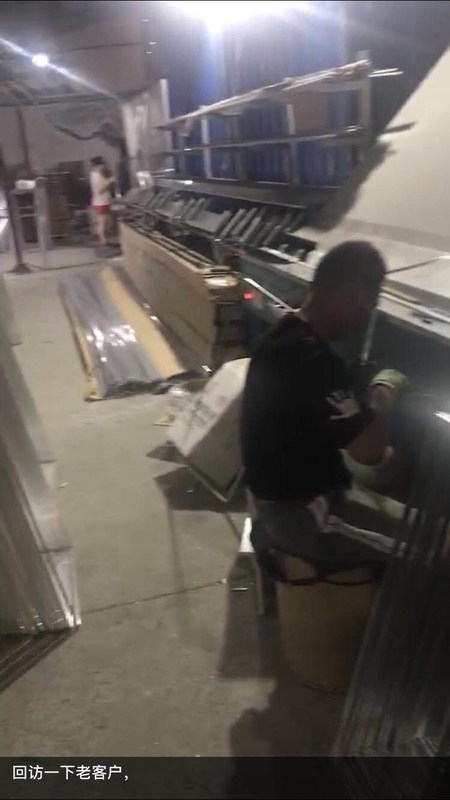 두 배 유리제 생산 라인을 위한 자동적인 스테인리스 간격 장치 구부리는 기계