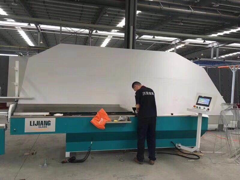 두 배 유리제 생산 라인을 위한 자동적인 스테인리스 간격 장치 구부리는 기계